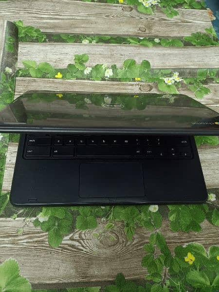Dell 360 Rotate Touch Screen ChromeBook (4/16) | Dell 3189 6