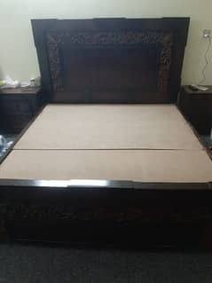 King sized wooden bedset