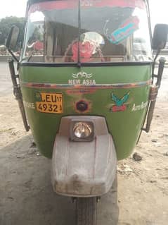 One handed Used Auto Rikshaw for sale