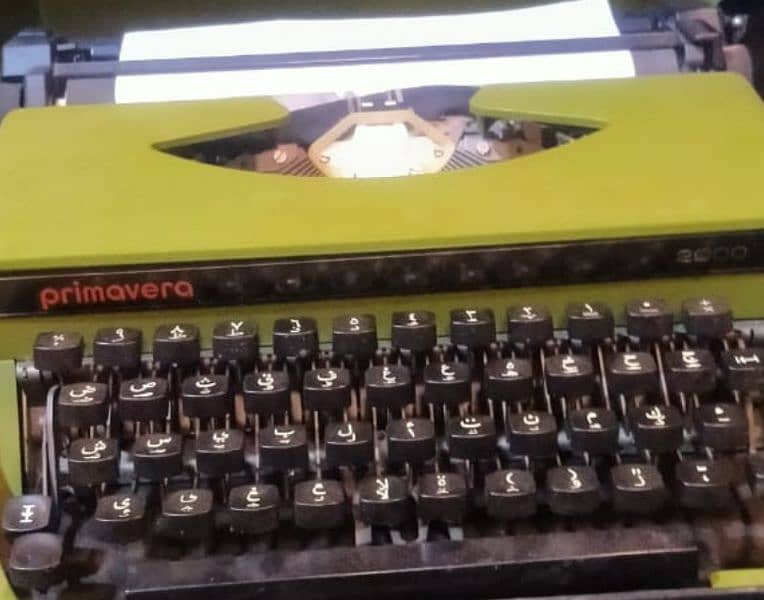 Urdu Typewriter Portable with Cover Case primavera Italian 1