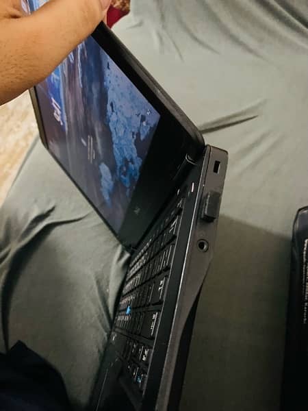 Dell latitude E7450 4