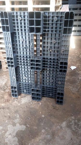 plastic pallets 5