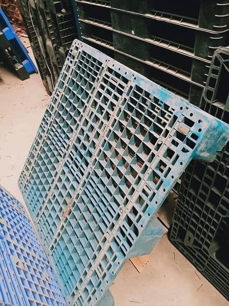 plastic pallets 6