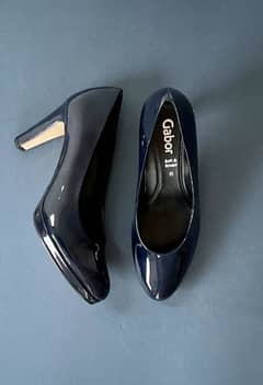 Imported Gabor Black Heel Size:4