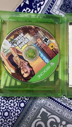 GTA v for xbox one 10by10 with book