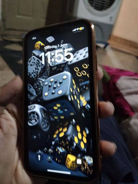 Apple iPhone XR For Sale Used Like New 10/9 Condition 3