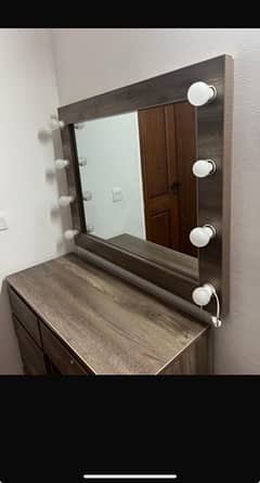 dressing table with lights mirror
