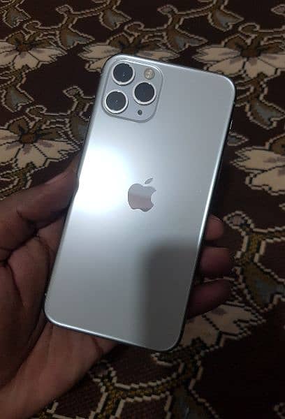 iPhone 11 pro 256 gb | 89% BH | waterpack |  dual pta approved 3