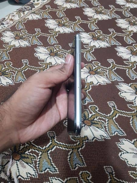 iPhone 11 pro 256 gb | 89% BH | waterpack |  dual pta approved 9