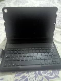 Tablet cover with keyboard