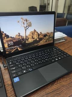 Intel Japanese company laptop 10/10