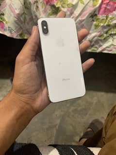 iPhone X 256gb pta proved with box (only WhatsApp )