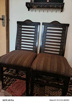 Chiniot Dining table with 4 chairs
