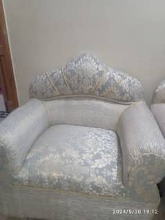 5 seater sofa set for sale. . . . . .