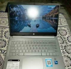 HP Notebook 14 i3 11 GENERATION 8/256SSD