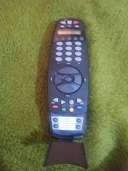 Universal Remote control ONE FOR ALL URC 7550 1