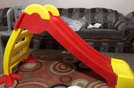 3 Step kid slide in very Excellent Condition