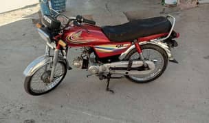 Salam, Byck Honda 70 Fsd number good condition for sale one hand us
