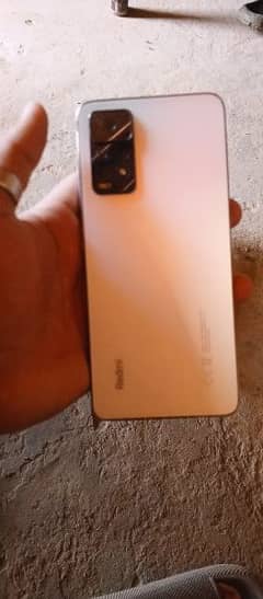 redmi note 11 pro 6+5/128 with box cable ( iPhone)