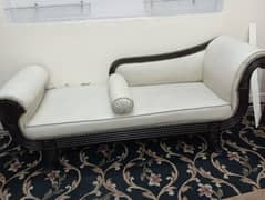 white leather Diwan good condition