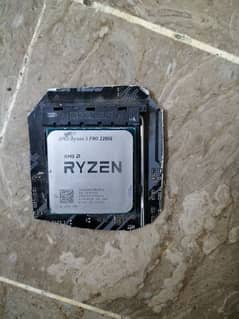 AMD Ryzen 3 pro 2200g