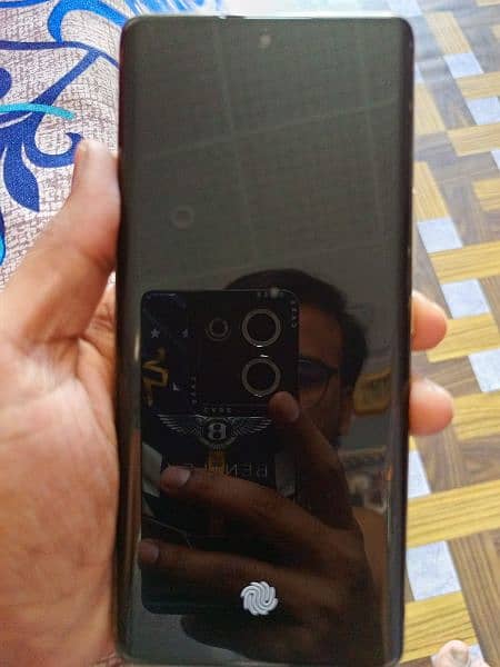 Infinix zero 30 16 /256 gb 0