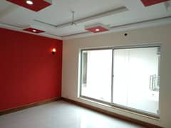 1 KANAL SLIGHTLY USED UPPER PORTION IS AVAILABLE FOR RENT ON TOP LOCATION OF TARIQ GARDENS SOCIETY LAHORE