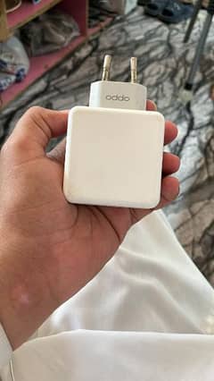 Oppo f17 original charger 03105010410