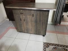 Iron stand (istari table) for sale