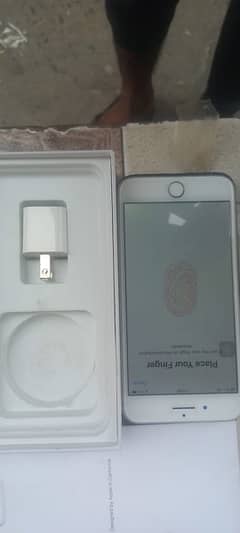 i phone 7 plus pta apporved daba charger sat ha 128 gb