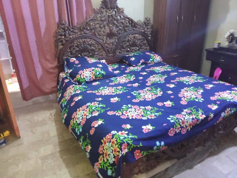 Chinot Wooden Bed with Mattress 3