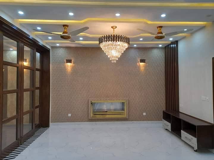 10 marla Brand new house for rent in Talha Block Bahria Town Lahore 7