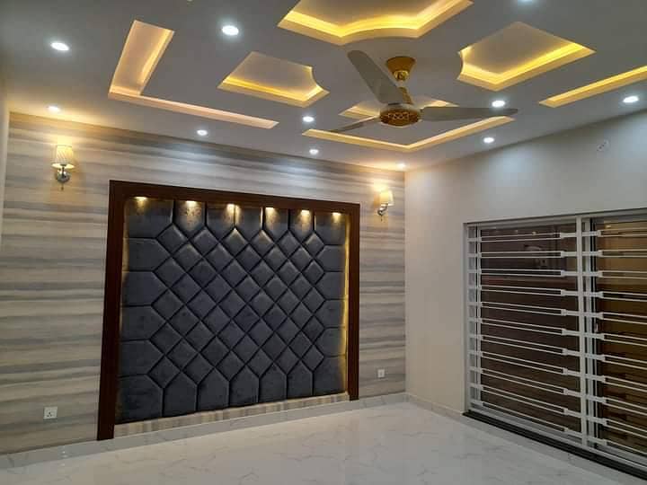 10 marla Brand new house for rent in Talha Block Bahria Town Lahore 9