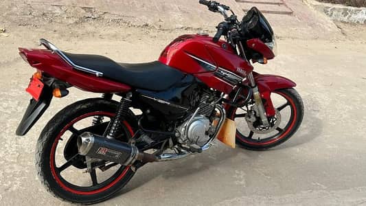 Yamaha YBR 125 in very good condition.