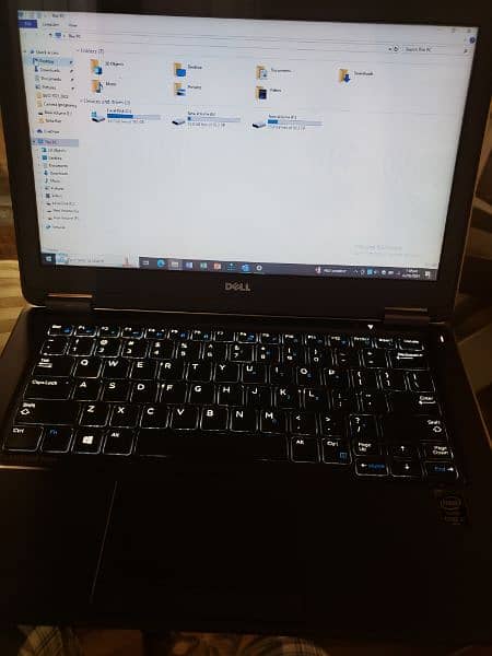 Dell Latitude E7250 i7 vPro 5th gen. laptop 3