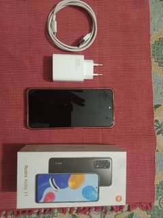 Xiaomi Redmi Note 11 4 GB / 128 GB 9/10 with Box and Charger