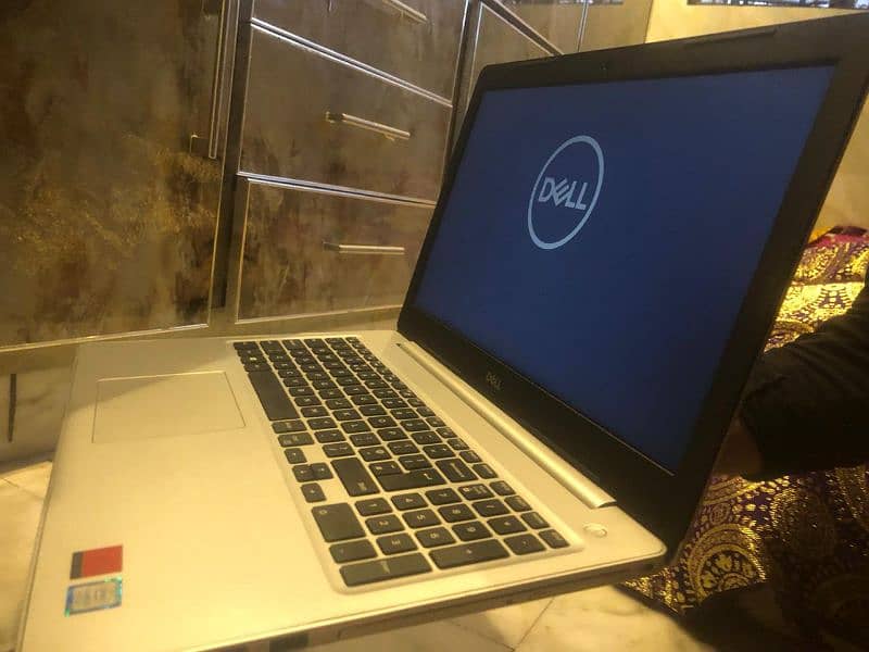 Dell Laptop 3