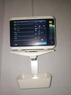 PATIENT MONITOR