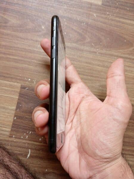 iPhone SE 2020 64 GB finger fail jv NON PTA 3