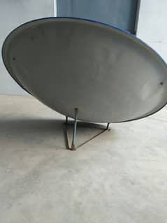Complete setup of Dish Antena in New condition Available