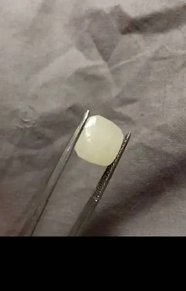 white sapphire 10/10 Condition Unheated non treated natural 2