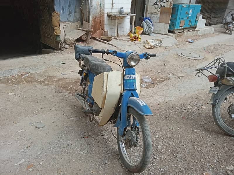 honda 50 cdi 1982 model antiue with front bucket antique 2