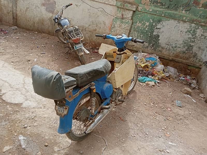 honda 50 cdi 1982 model antiue with front bucket antique 3