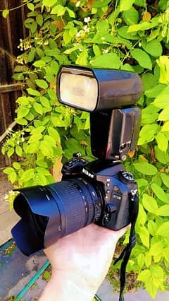 Nikon D. 7200 camera with flash