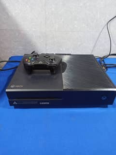 Xbox one in very good condition.