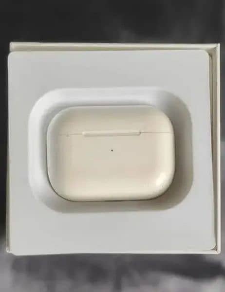 AIRPODS/ EARBUDS 0