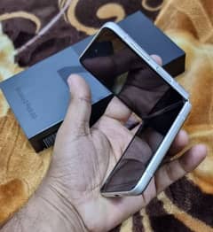 Galaxy flip3 5g 8/256GB for sale 03191109507 what's app