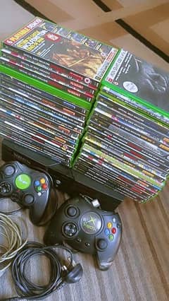Xbox 2001 with 35 cds