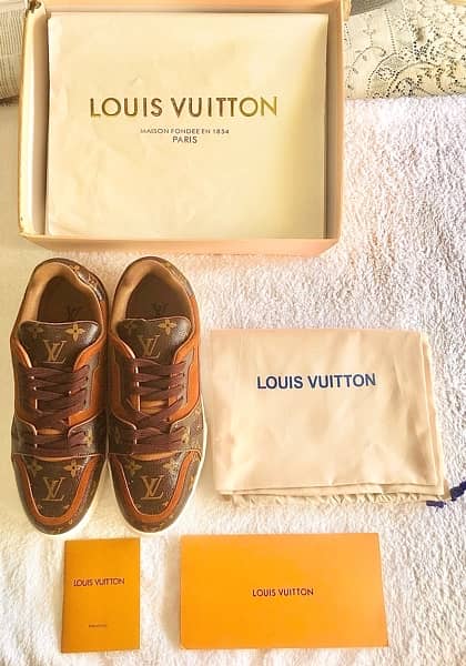 Designer Branded Shoes LV 0