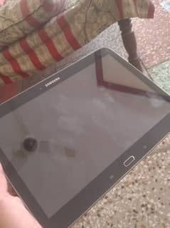 Samsung tablet lush condition screen new Dala gi Baki ok ha 16 gb